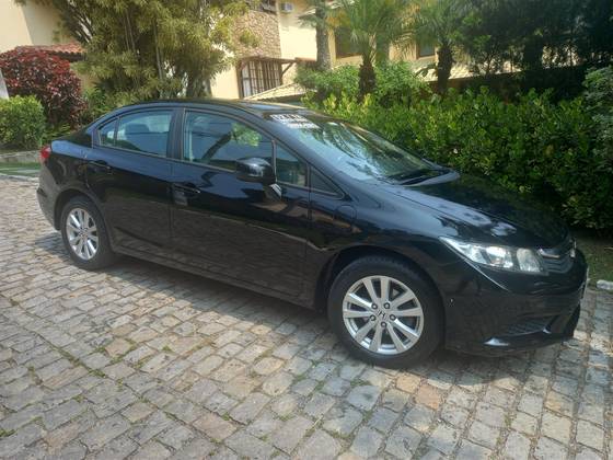 HONDA CIVIC 1.8 LXS 16V FLEX 4P MANUAL HONDA CIVIC 1.8 LXS 16V FLEX 4P MANUAL